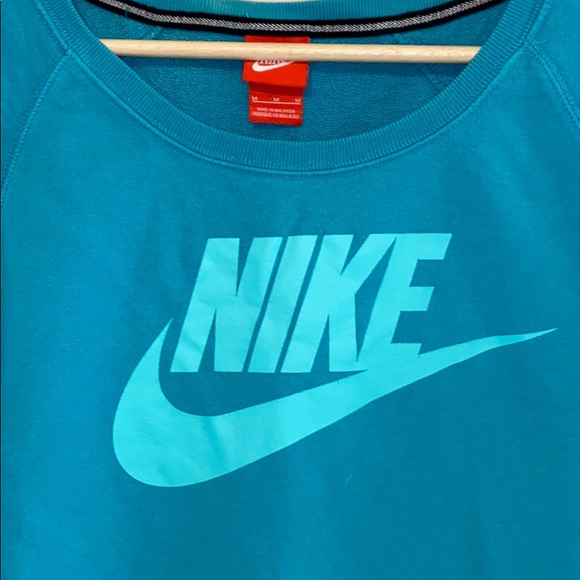 Nike Sweaters - Nike Sweater